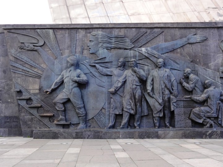 bassorilievi_museo_astronautica